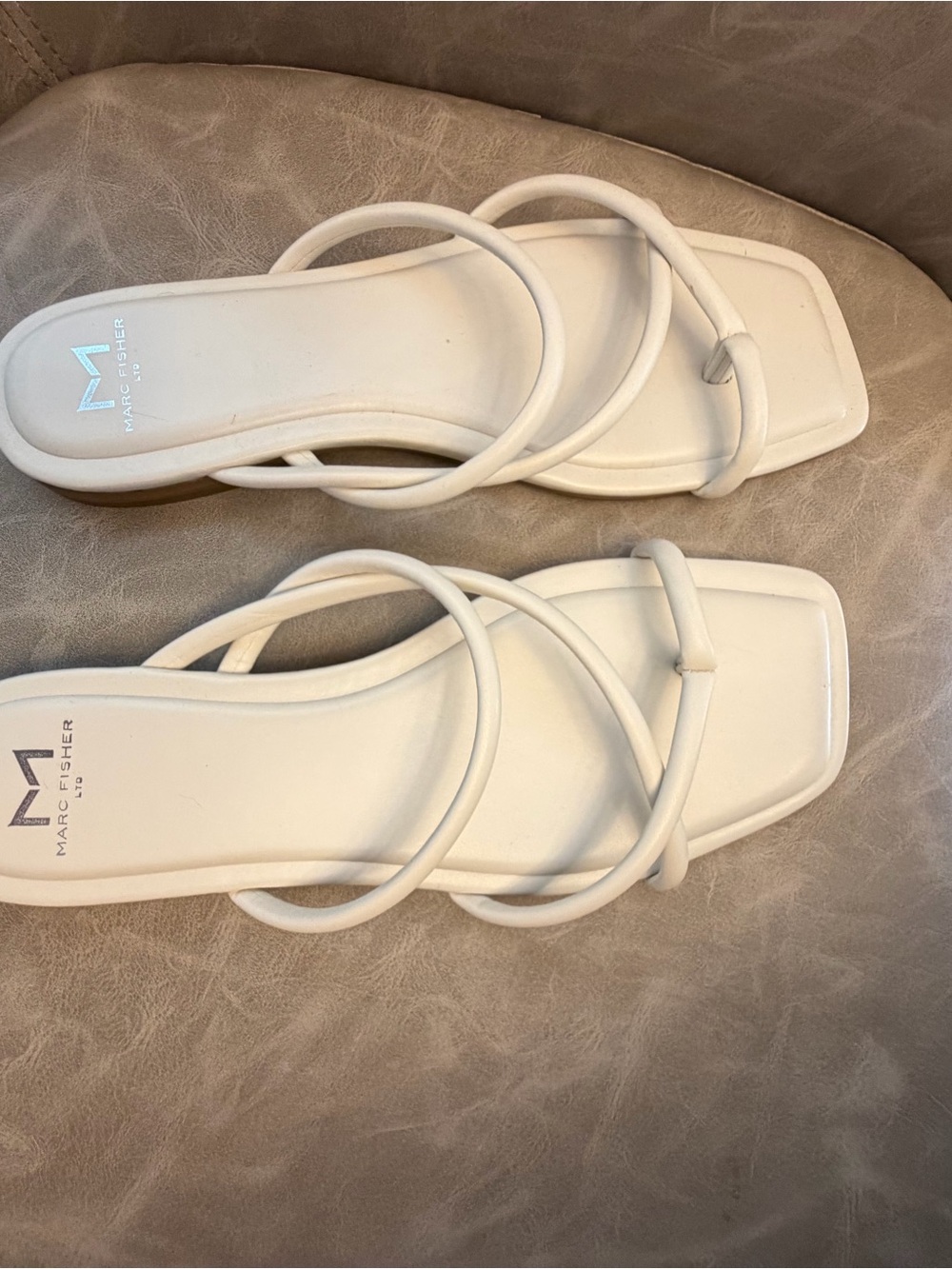 Marc Fisher White Minimalist Strappy Square-Toe Slide Sandals